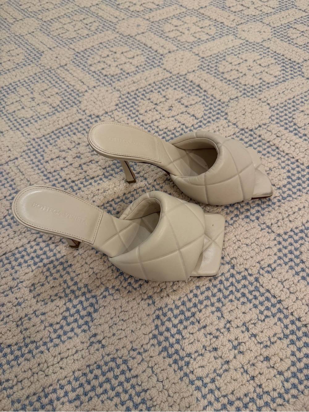 Bottega Veneta Padded Quilted Slide Mules in Off-White - Picture 2 of 5